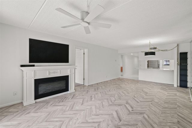1200 TARPON WOODS BOULEVARD Q4, Palm Harbor, FL 34685