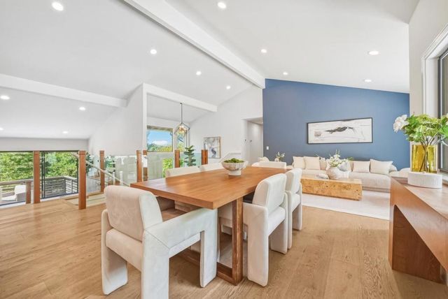 11234 Sun Valley Drive, Oakland, CA 94605