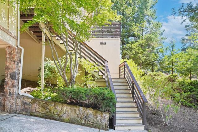 11234 Sun Valley Drive, Oakland, CA 94605