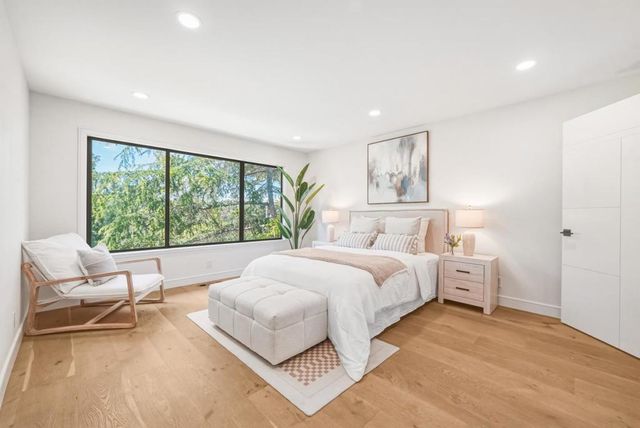 11234 Sun Valley Drive, Oakland, CA 94605
