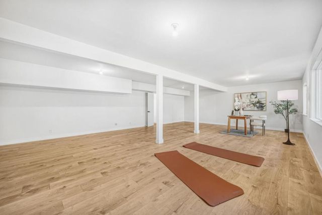 11234 Sun Valley Drive, Oakland, CA 94605