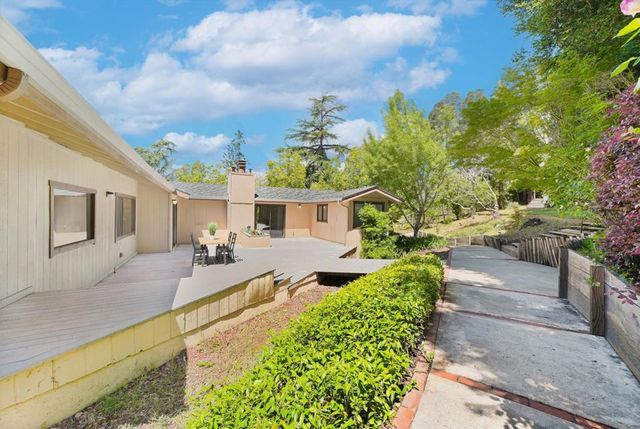 11234 Sun Valley Drive, Oakland, CA 94605