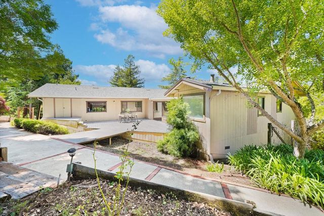 11234 Sun Valley Drive, Oakland, CA 94605