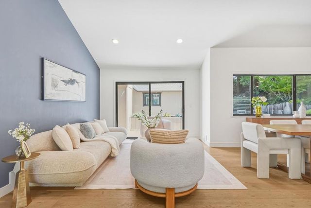 11234 Sun Valley Drive, Oakland, CA 94605