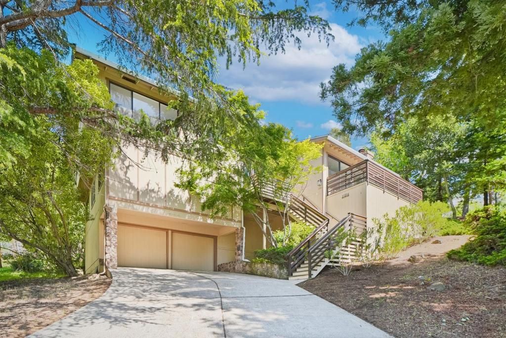11234 Sun Valley Drive, Oakland, CA 94605