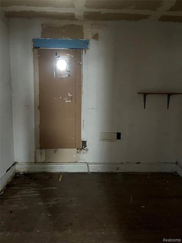 1480 Shipherd Street, Detroit, MI 48214