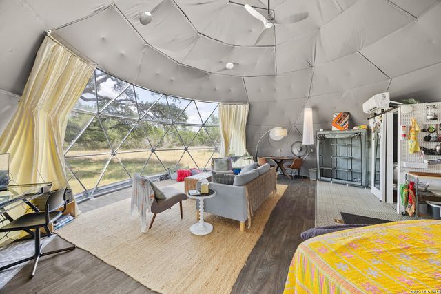 5080 Purgatory Road, New Braunfels, TX 78132