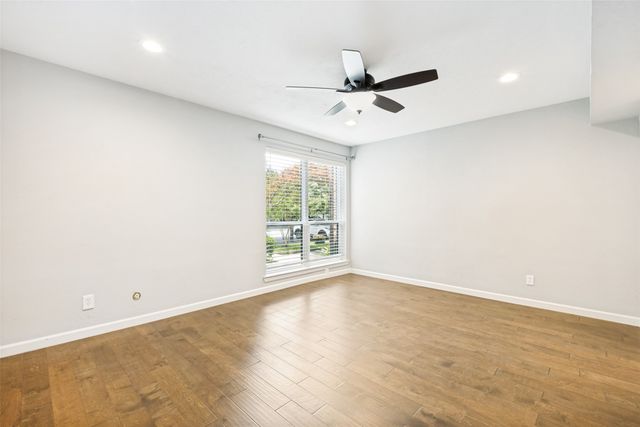 4933 Skillman Street 149, Dallas, TX 75206