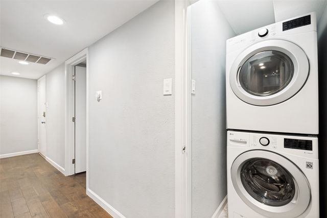 4933 Skillman Street 149, Dallas, TX 75206