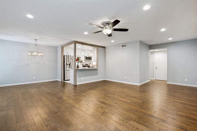 4933 Skillman Street 149, Dallas, TX 75206
