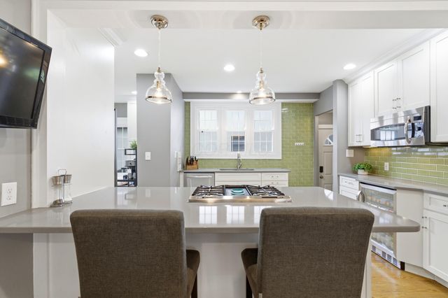 2565 Bexley Park Road, Bexley, OH 43209