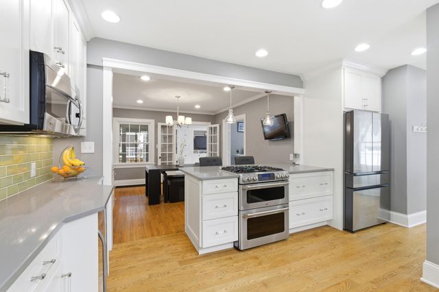 2565 Bexley Park Road, Bexley, OH 43209