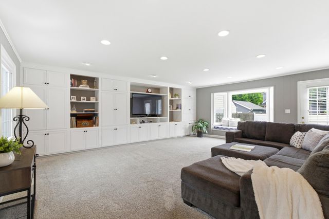 2565 Bexley Park Road, Bexley, OH 43209