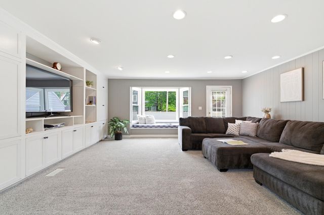 2565 Bexley Park Road, Bexley, OH 43209