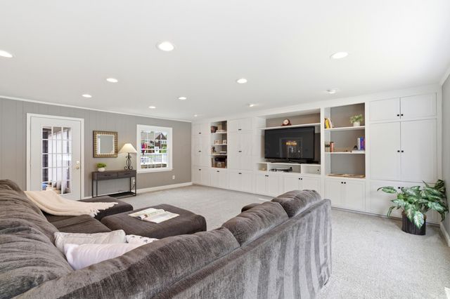 2565 Bexley Park Road, Bexley, OH 43209