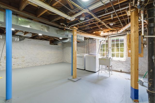2565 Bexley Park Road, Bexley, OH 43209