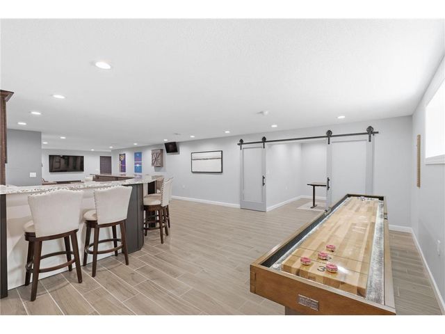 545 Kreuziger Road, Roberts, WI 54023