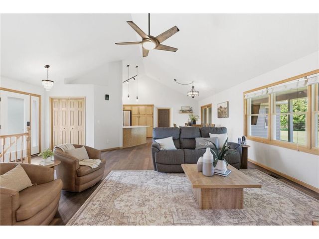 545 Kreuziger Road, Roberts, WI 54023