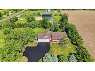 545 Kreuziger Road, Roberts, WI 54023