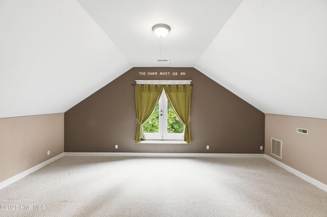 99 Sound View Drive N, Hampstead, NC 28443