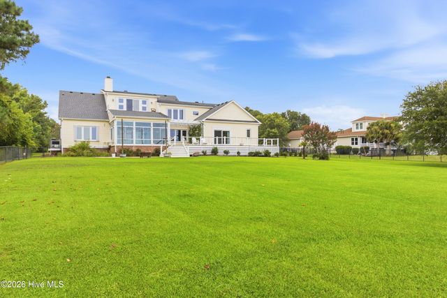 99 Sound View Drive N, Hampstead, NC 28443