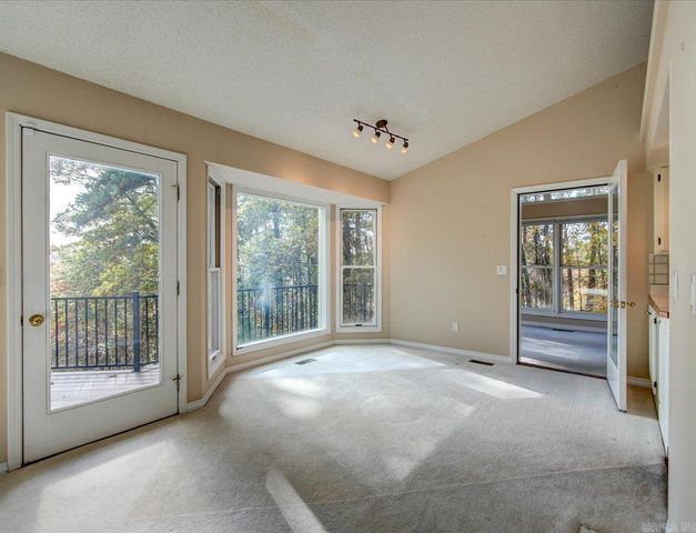 9 Sur Lane, Hot Springs Village, AR 71909