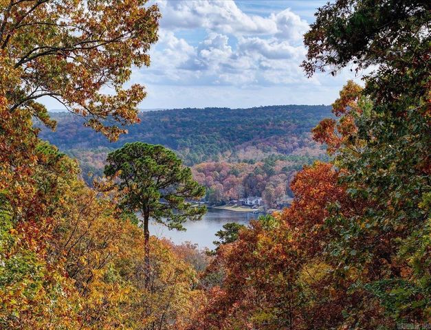 9 Sur Lane, Hot Springs Village, AR 71909