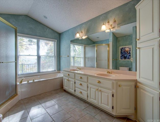 9 Sur Lane, Hot Springs Village, AR 71909