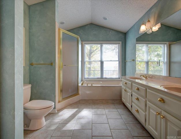 9 Sur Lane, Hot Springs Village, AR 71909