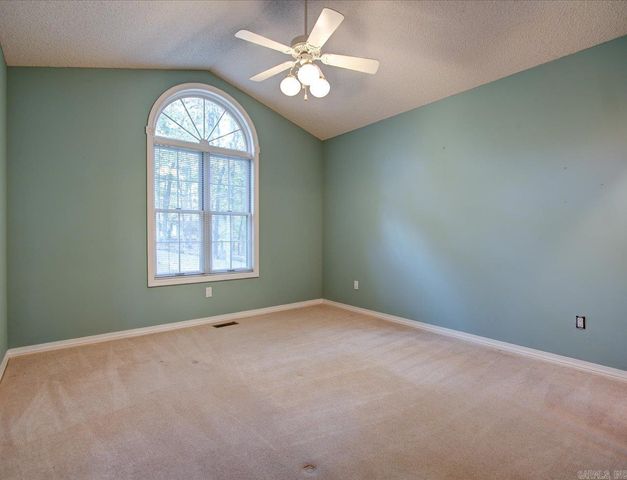 9 Sur Lane, Hot Springs Village, AR 71909