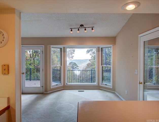 9 Sur Lane, Hot Springs Village, AR 71909