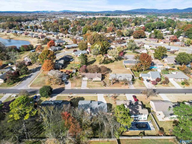 2207 Noel Drive, Huntsville, AL 35803