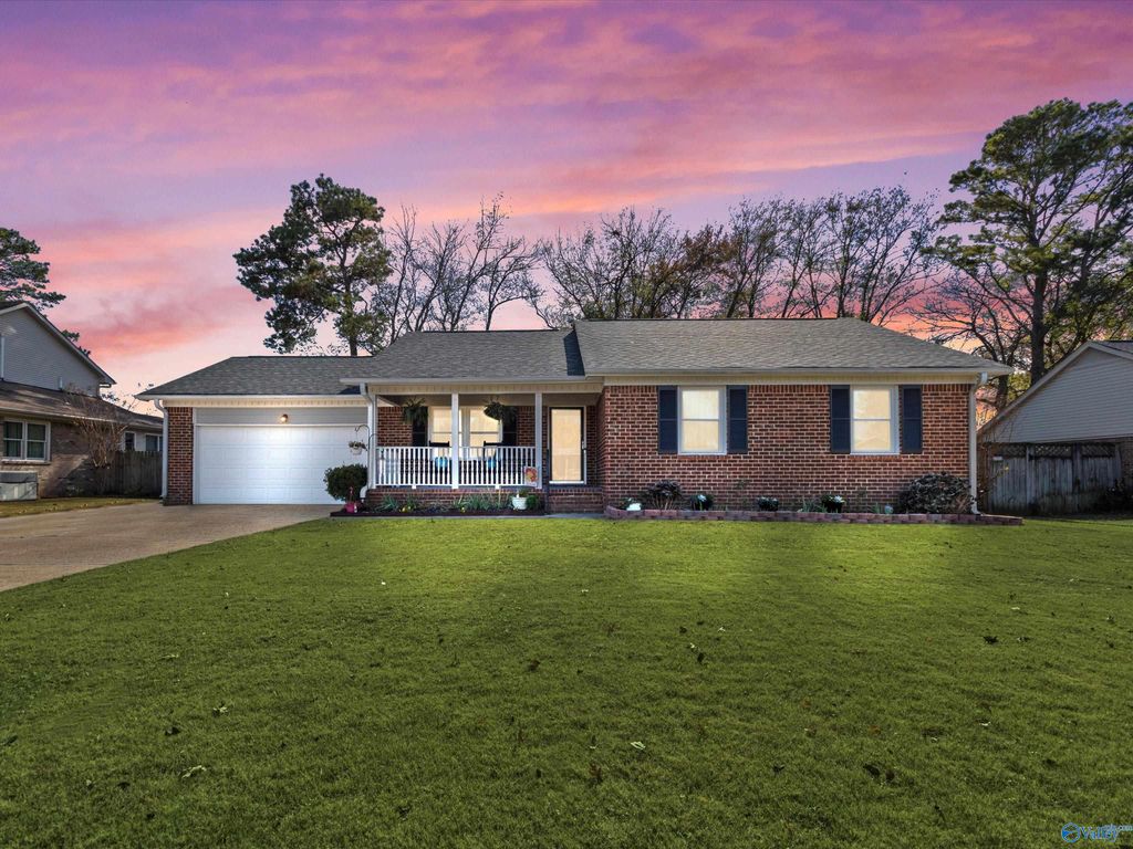 2207 Noel Drive, Huntsville, AL 35803