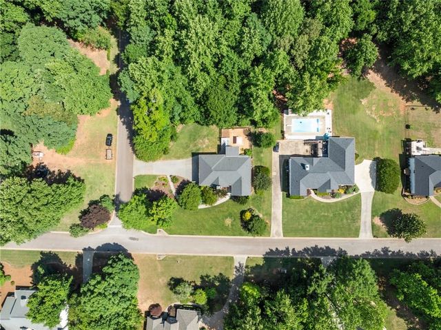 207 Nugget Trail, Braselton, GA 30517