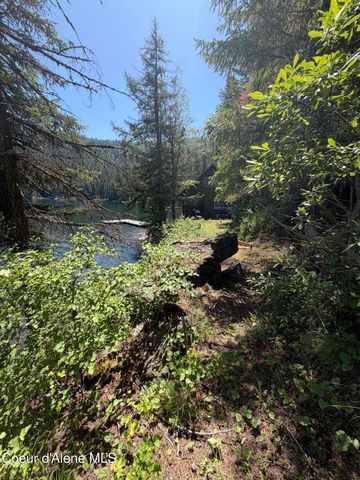 14226 W Spirit Lake Shore, Spirit Lake, ID 83869