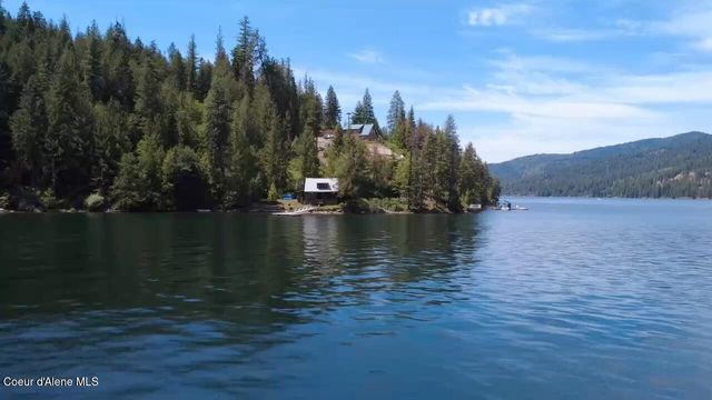 14226 W Spirit Lake Shore, Spirit Lake, ID 83869