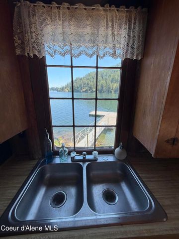 14226 W Spirit Lake Shore, Spirit Lake, ID 83869
