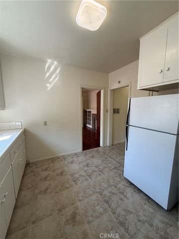 736 S Adams A, Glendale, CA 91205