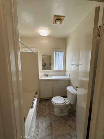 736 S Adams A, Glendale, CA 91205