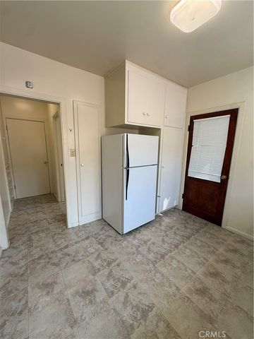 736 S Adams A, Glendale, CA 91205