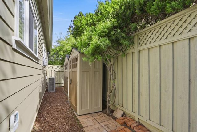 550 Gabilan Street, Los Altos, CA 94022