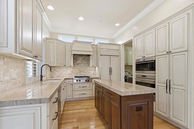 550 Gabilan Street, Los Altos, CA 94022