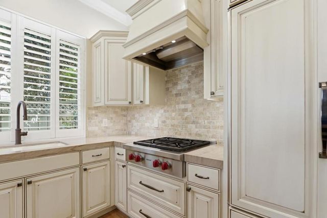 550 Gabilan Street, Los Altos, CA 94022