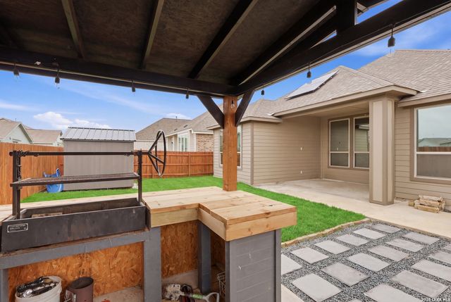 10131 HARR KNL, San Antonio, TX 78224