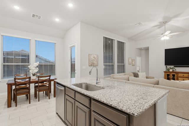 10131 HARR KNL, San Antonio, TX 78224
