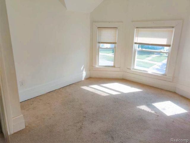 5469 Seneca Street, Detroit, MI 48213
