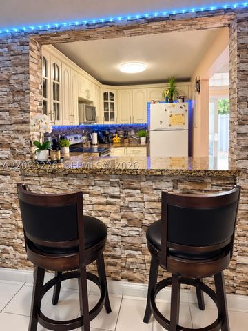 1145 W 42nd St 26, Hialeah, FL 33012