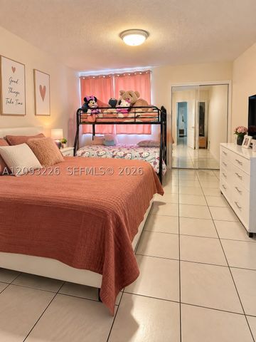 1145 W 42nd St 26, Hialeah, FL 33012