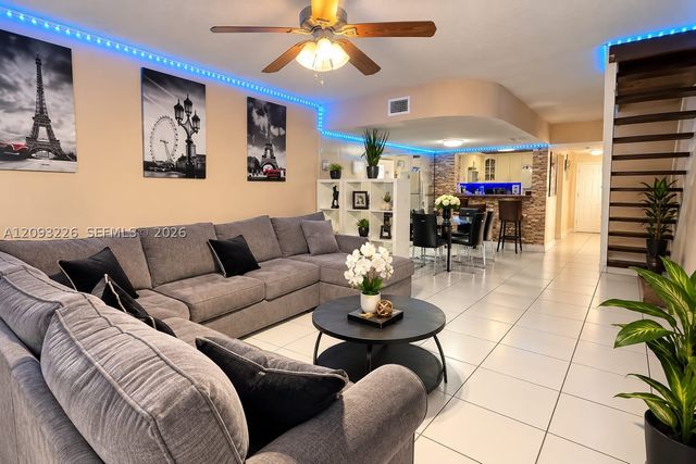 1145 W 42nd St 26, Hialeah, FL 33012