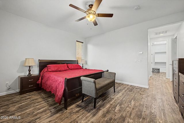 744 W DESERT HOLLOW Drive, San Tan Valley, AZ 85143